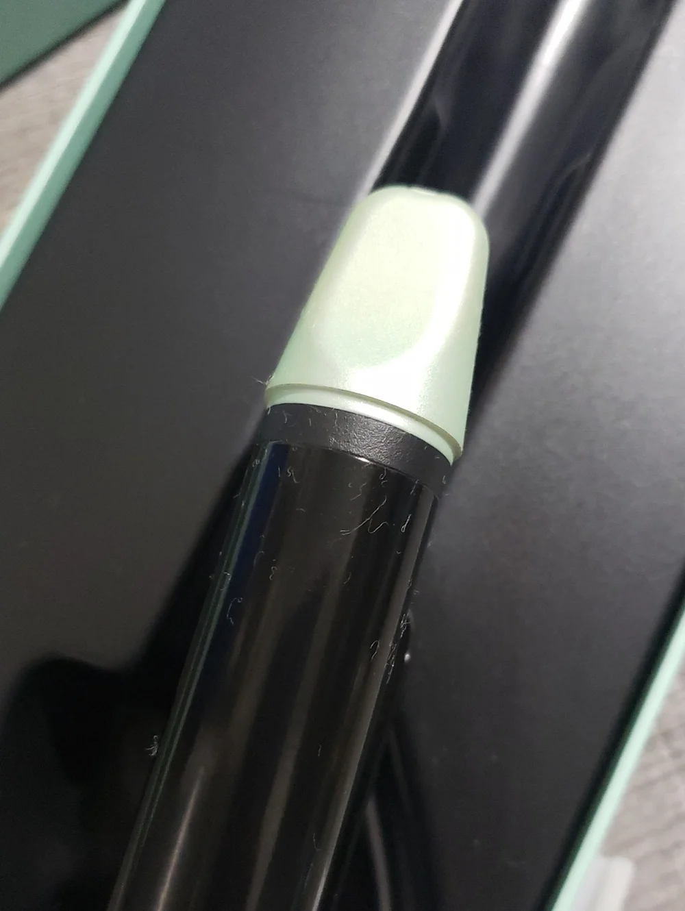 BIO IONIC Long Barrel Styler 1